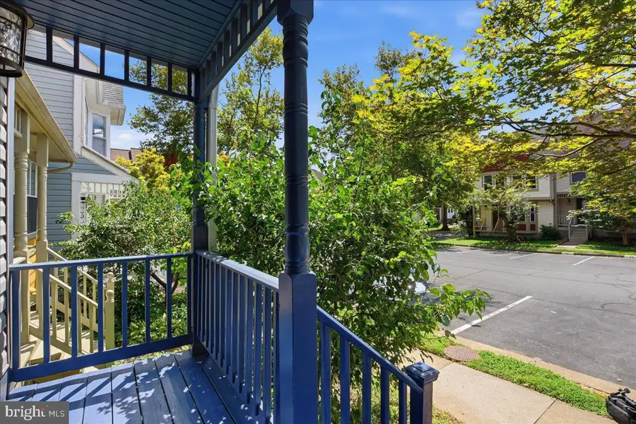 9629 Pierrpont St, Burke, VA 22015 - #3