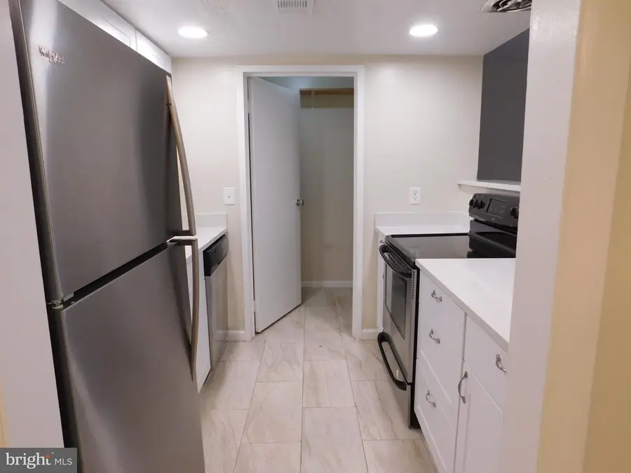 9538 Hagel Cir #c, Lorton, VA 22079 - #2