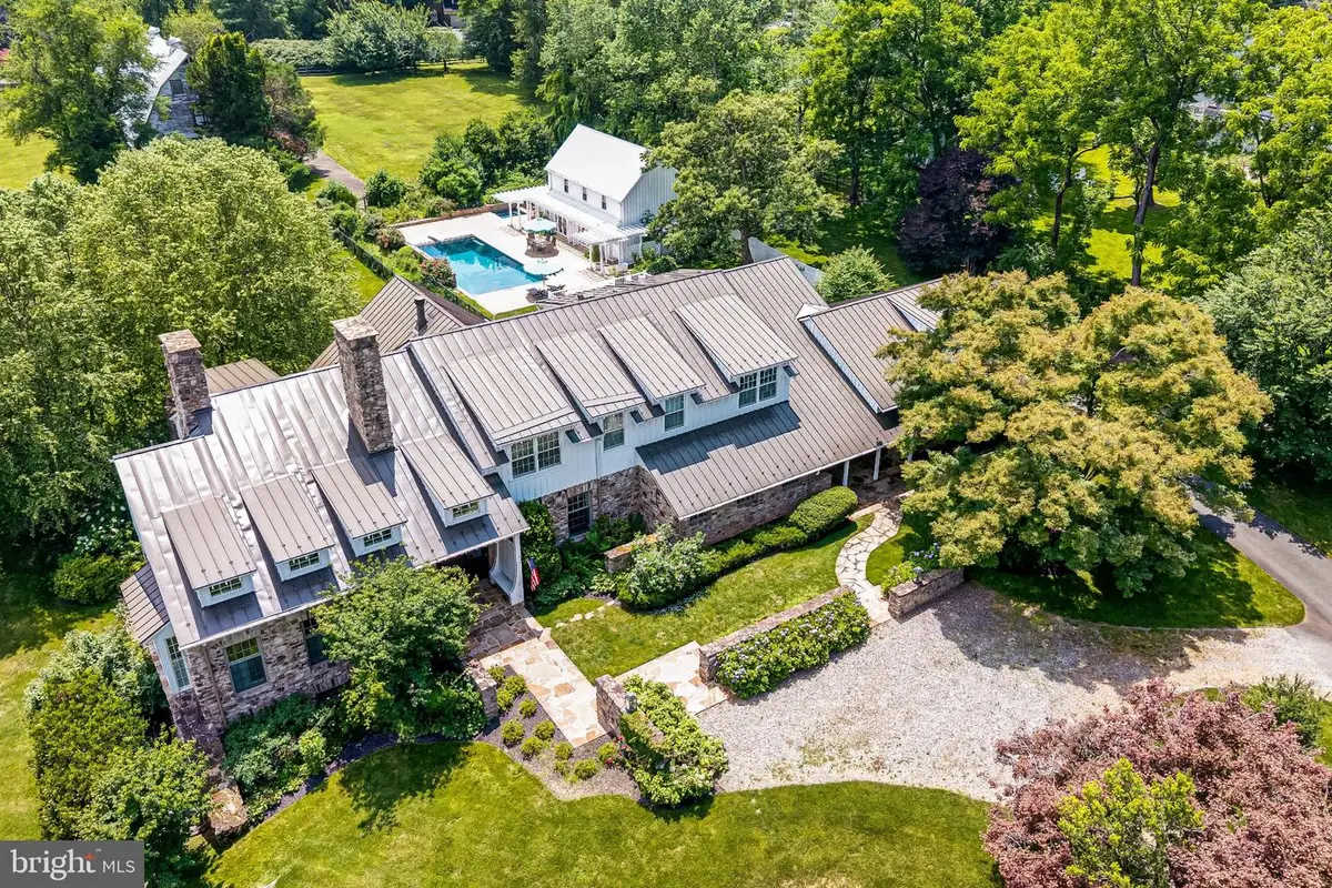 8133 Georgetown Pike, McLean, VA 22102 - #1