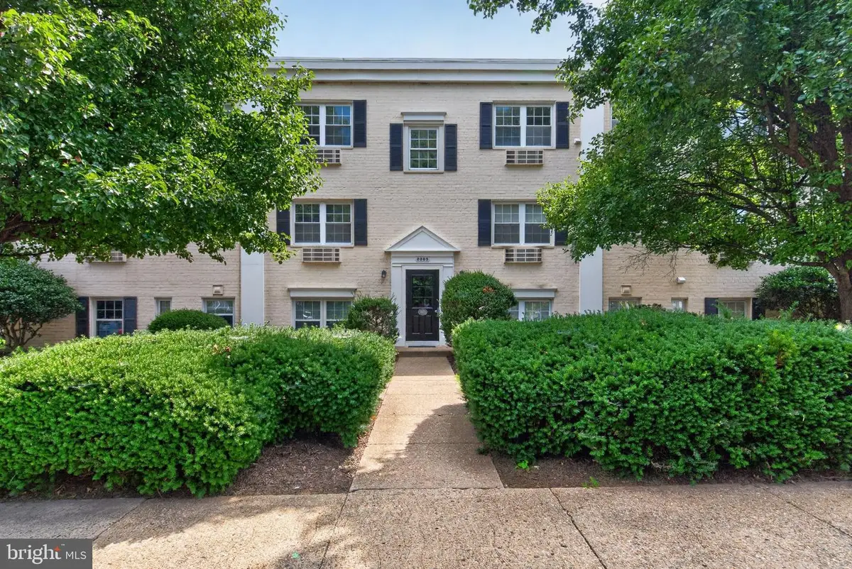 2305 Farrington Ave #203, Alexandria, VA 22303 - #1