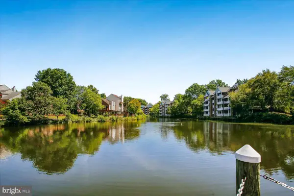 7604-j Lakeside Village Dr, FALLS CHURCH, VA 22042