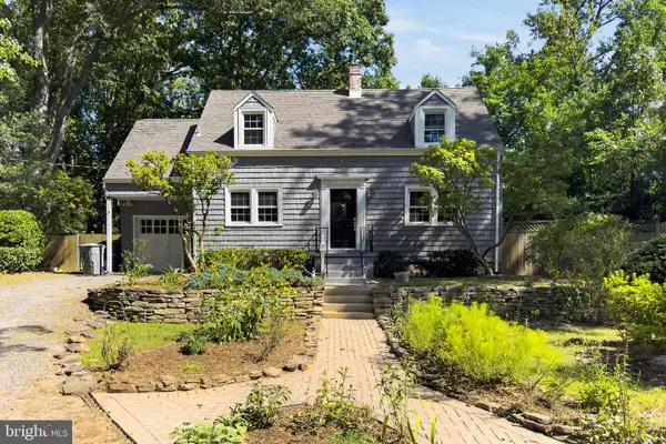 3347 Beechtree Ln, FALLS CHURCH, VA 22042
