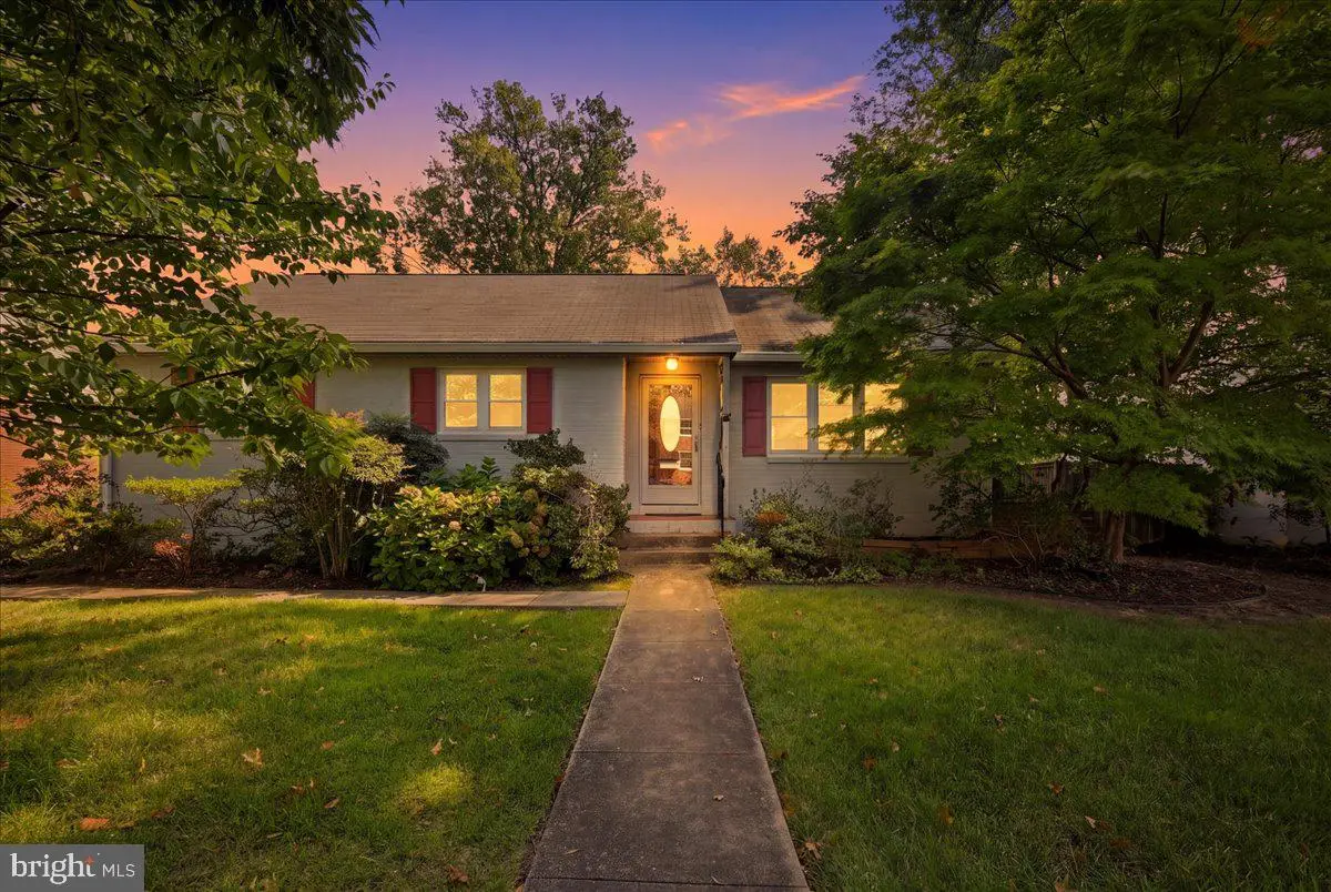 5911 Grayson St, Springfield, VA 22150 - #1