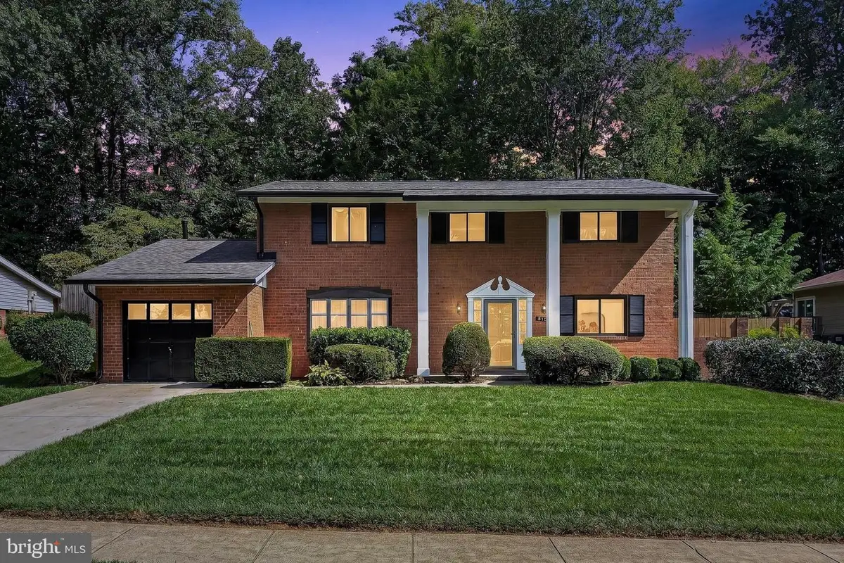 5239 Richardson Dr, Fairfax, VA 22032 - #1