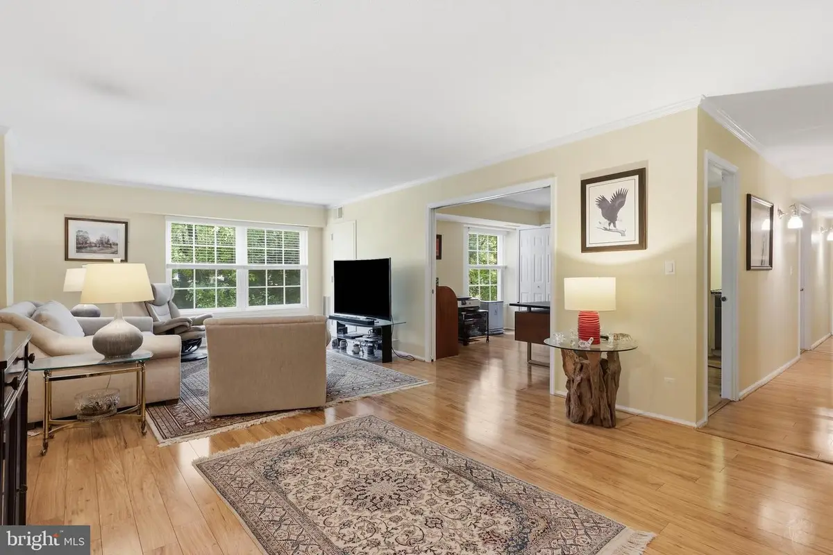 7600 Tremayne Pl #104, McLean, VA 22102 - #1