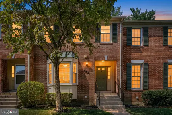 3118 Borge St, OAKTON, VA 22124