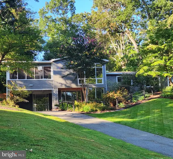 2003 Bedford, ALEXANDRIA, VA 22307