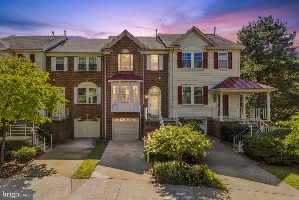 14063 Winding Ridge Ln, Centreville, VA 20121 - #1