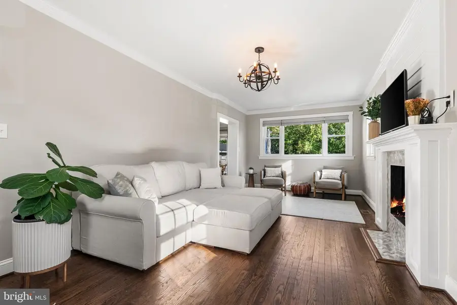 3121 Celadon Ln, Falls Church, VA 22044 - #3