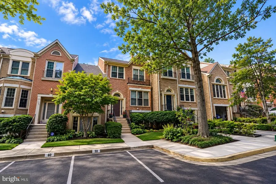 2277 Kings Garden Way, Falls Church, VA 22043 - #2