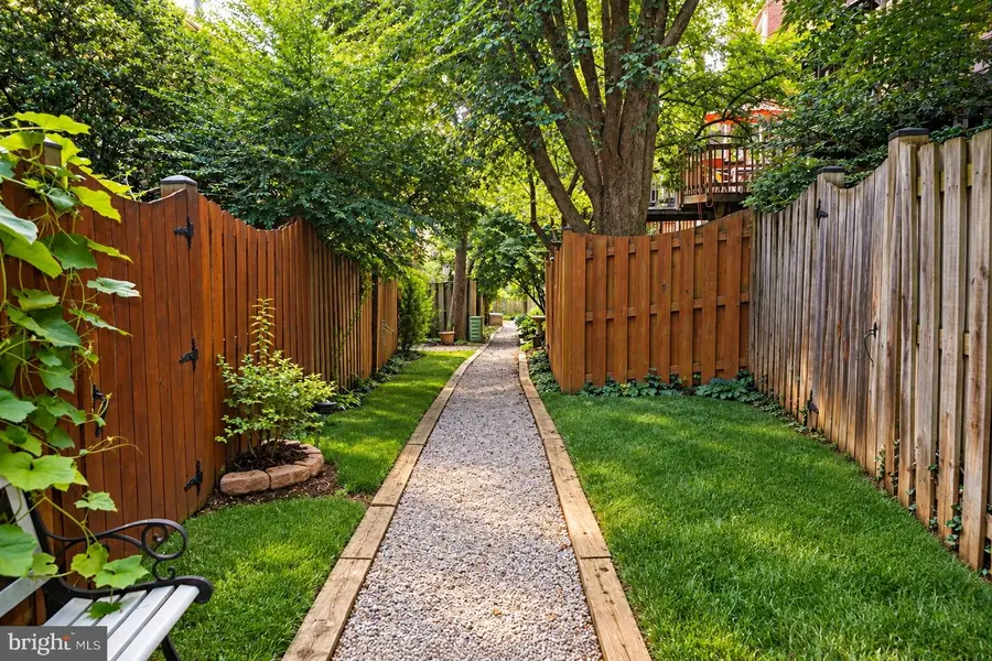 2277 Kings Garden Way, Falls Church, VA 22043 - #3
