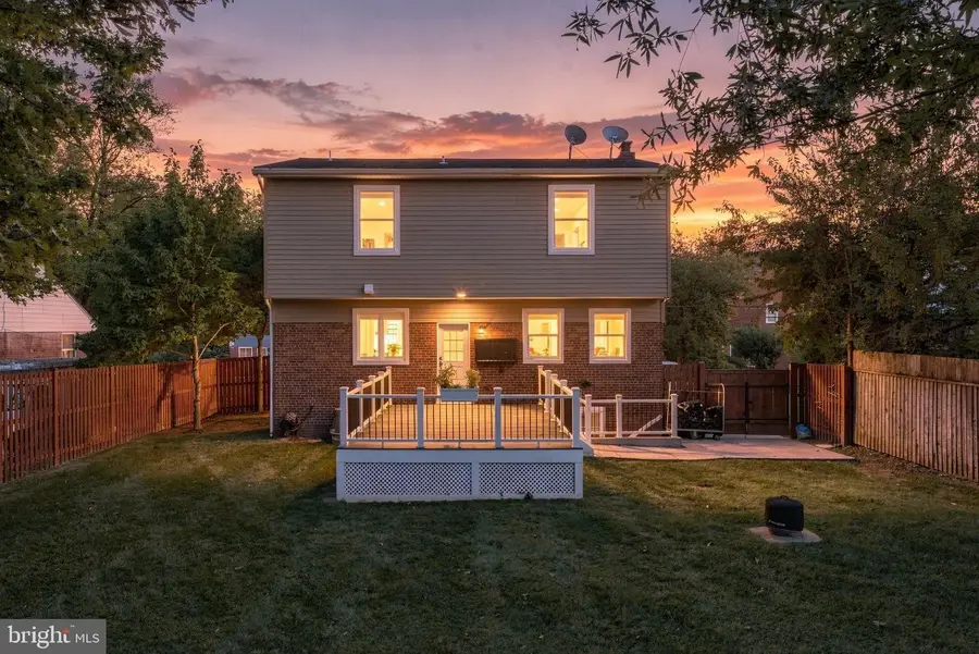 7406 Valleycrest Blvd, Annandale, VA 22003 - #3