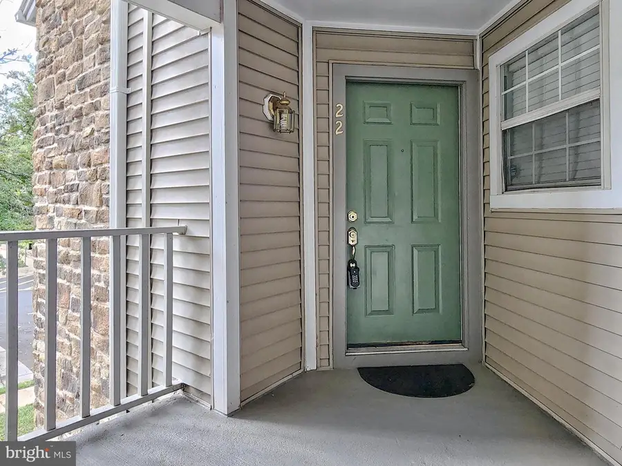 5605 Willoughby Newton Dr #22, Centreville, VA 20120 - #3