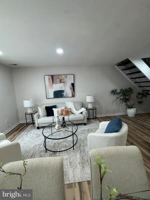 2292 White Cornus Ln, RESTON, VA 20191