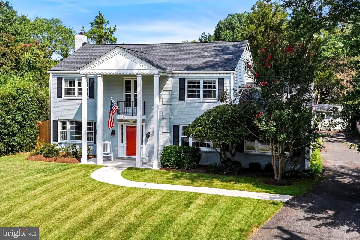 7851 Midday Ln, Alexandria, VA 22306 - #1