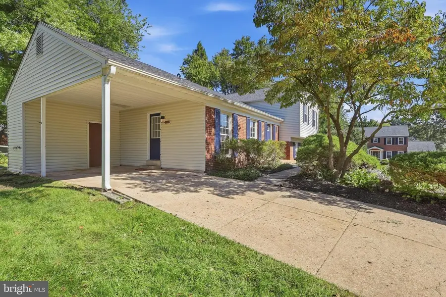 5215 Lighthorne Rd, Burke, VA 22015 - #2