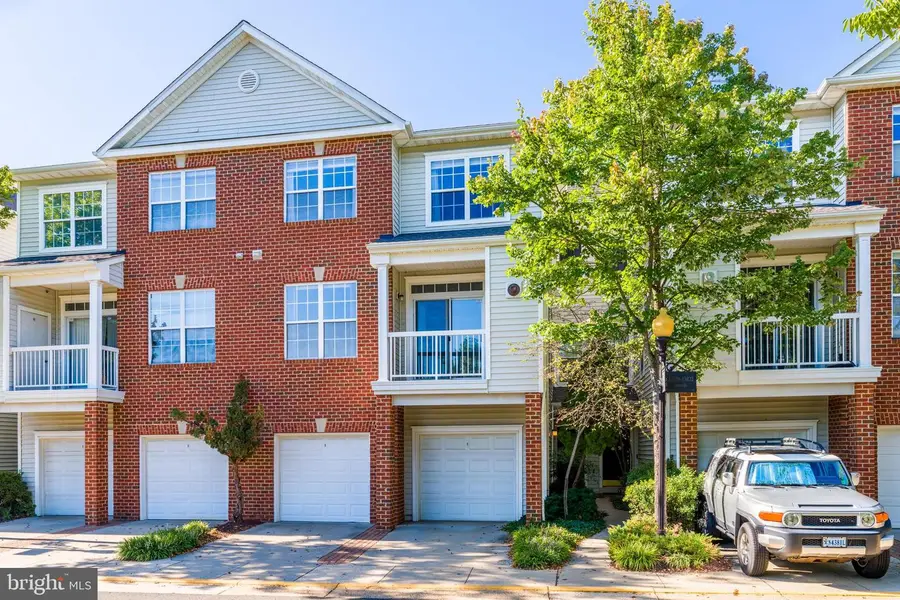 13034 Cabin Creek Rd, Herndon, VA 20171 - #2
