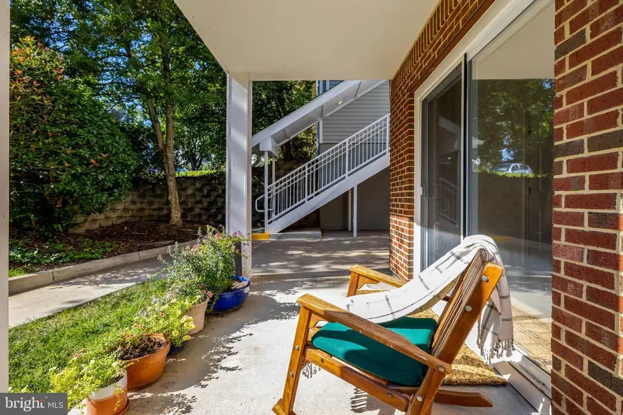 3179 Summit Square Dr #a4, Oakton, VA 22124 - #3