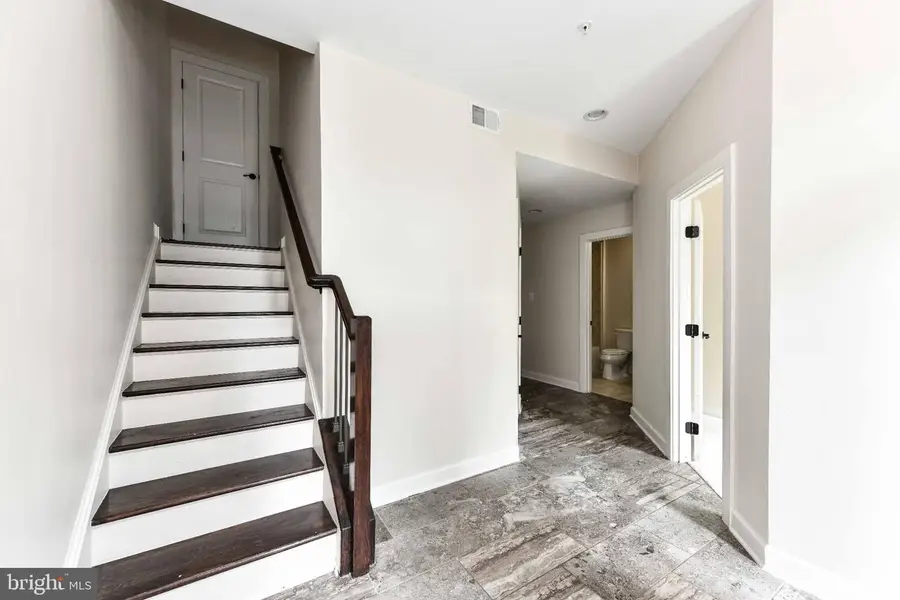 3160 Yeager Dr, Herndon, VA 20171 - #3