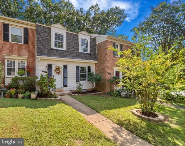4927 Van Masdag Ct, ANNANDALE, VA 22003