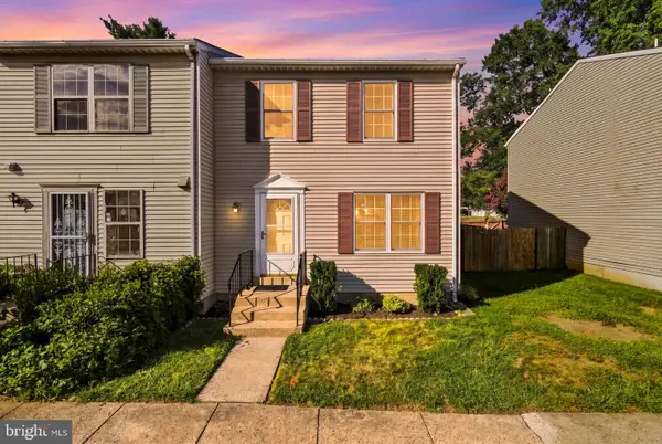 2836 Lester Lee Ct, FALLS CHURCH, VA 22042