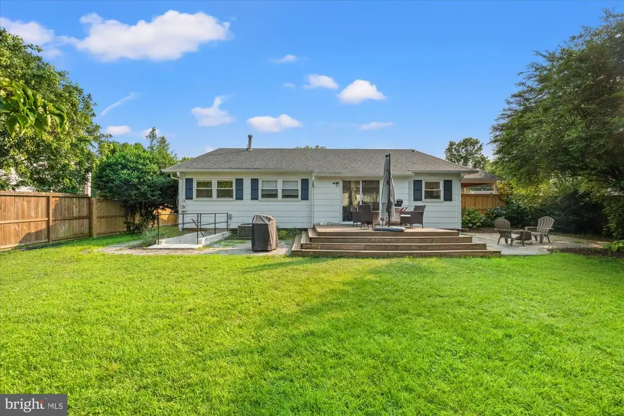 5602 Ashfield Rd, Alexandria, VA 22315 - #3