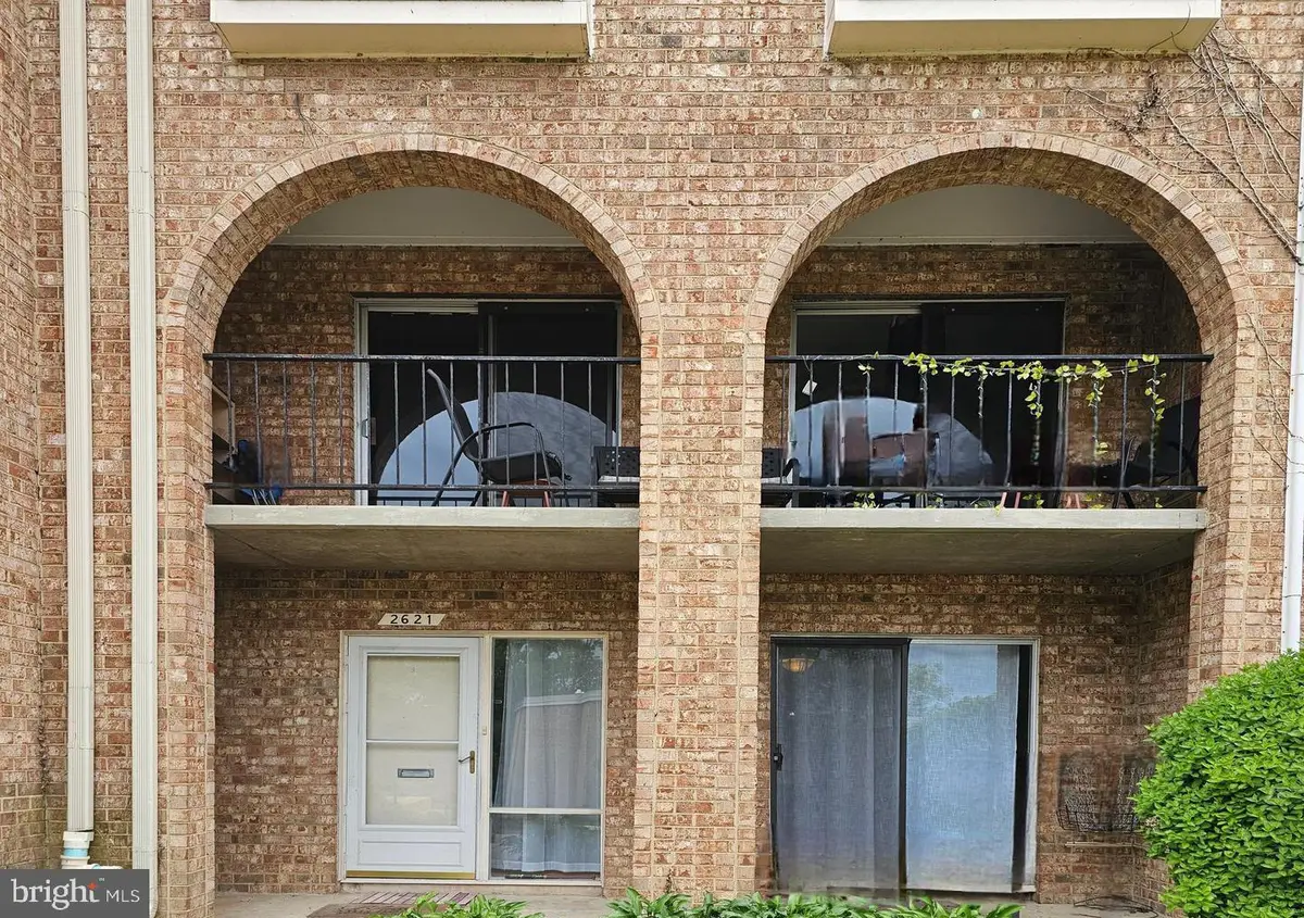 2621 Wagon Dr #342, Alexandria, VA 22303 - #1