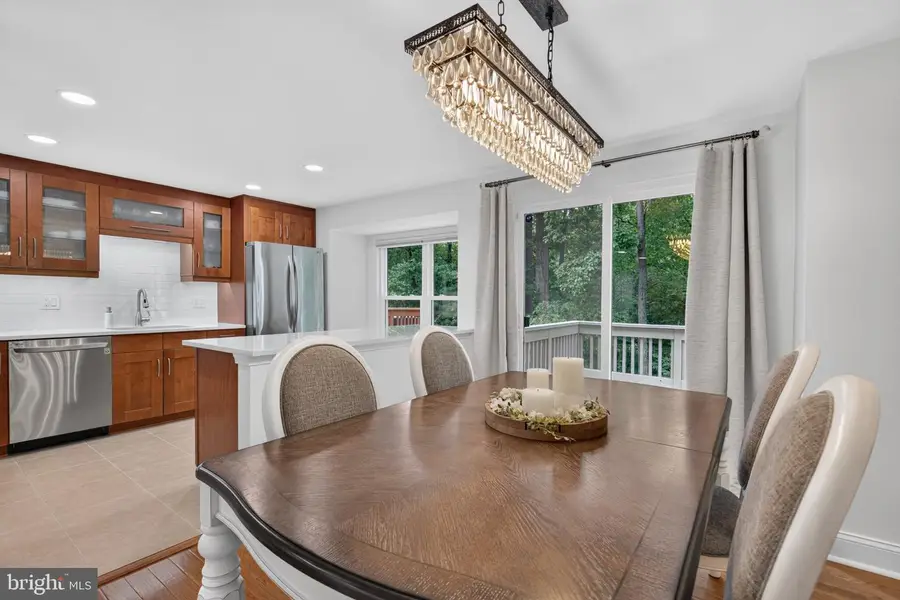 6636 Greenleigh Ln, Alexandria, VA 22315 - #3