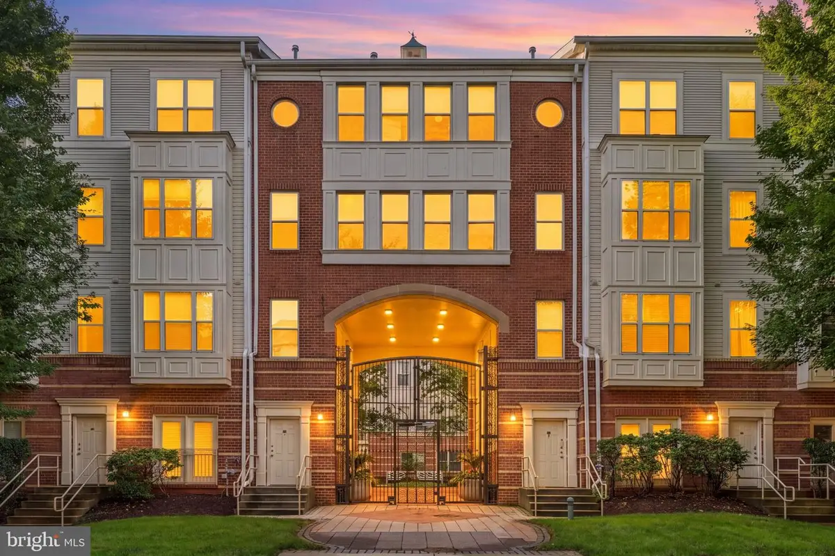 2791 Centerboro Dr #274, Vienna, VA 22181 - #1