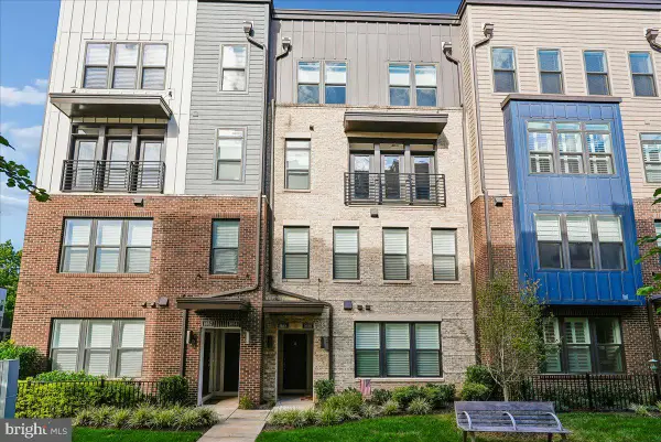 1658 Bandit Loop #2b, RESTON, VA 20190