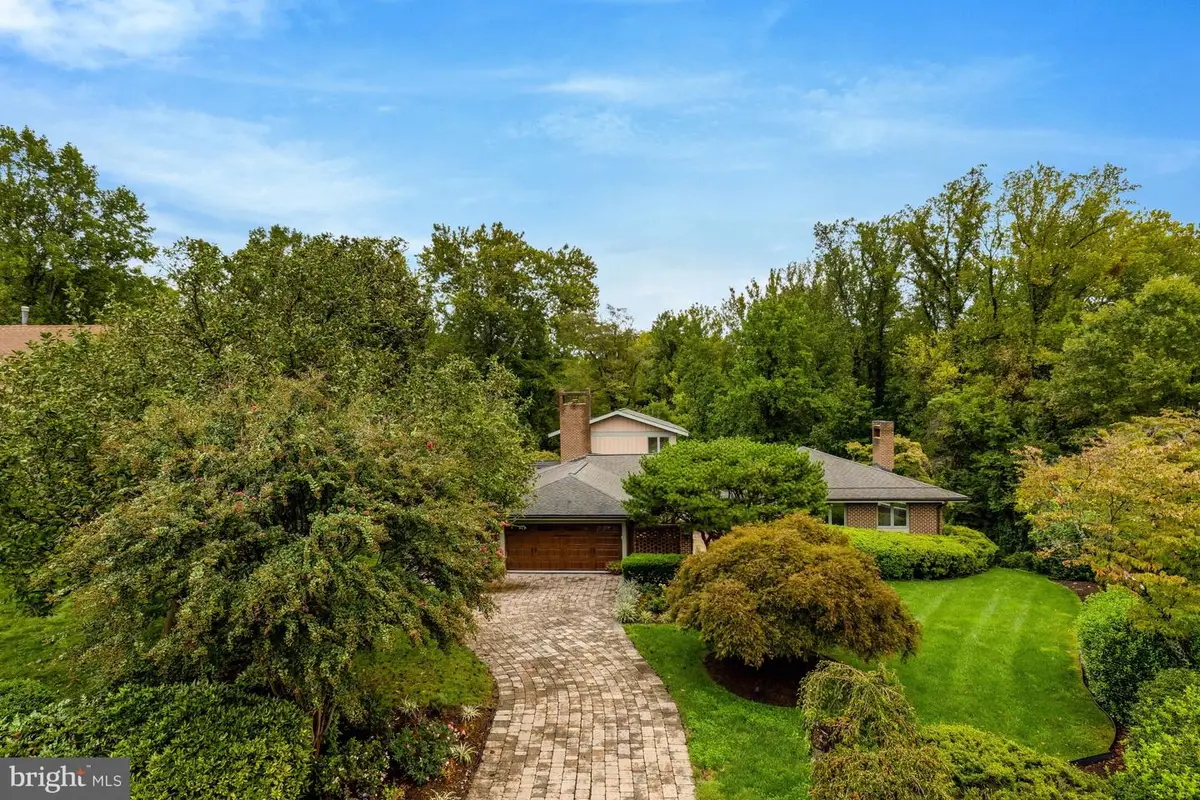 6952 Kyleakin Ct, McLean, VA 22101 - #1