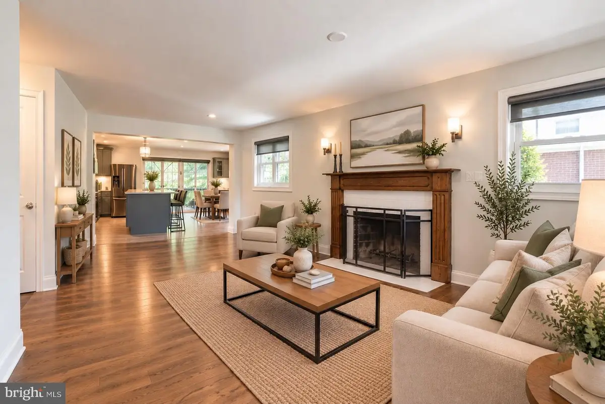 3222 Dye Dr, Falls Church, VA 22042 - #1