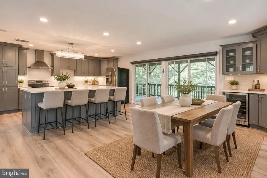 3222 Dye Dr, Falls Church, VA 22042 - #3