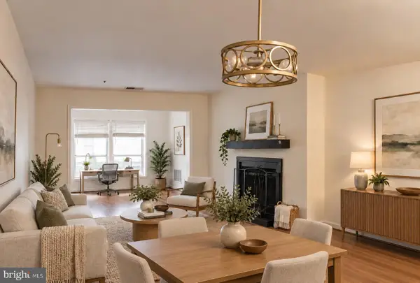 3176 Summit Square Dr #4-c5, OAKTON, VA 22124