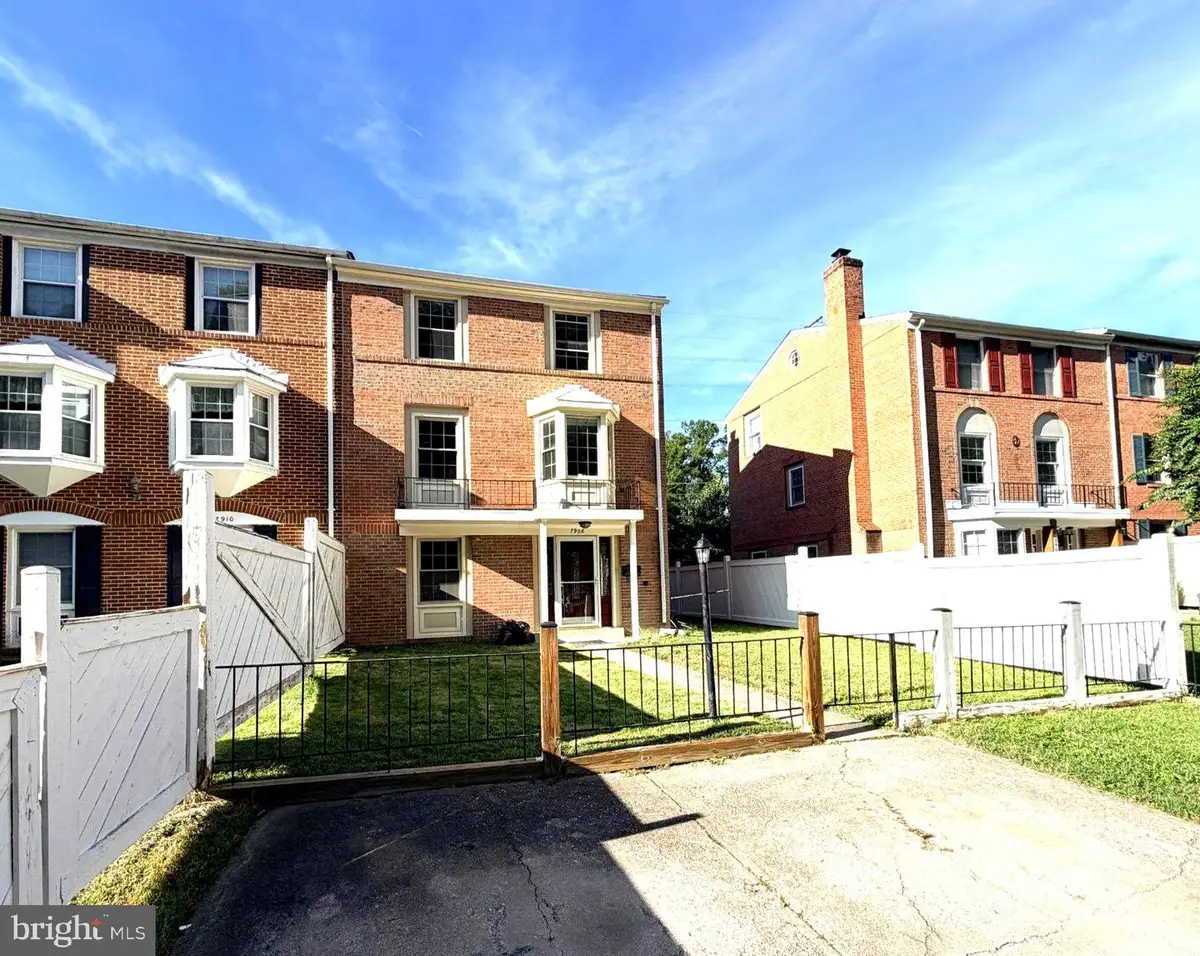 7908 Central Park Cir, Alexandria, VA 22309 - #1