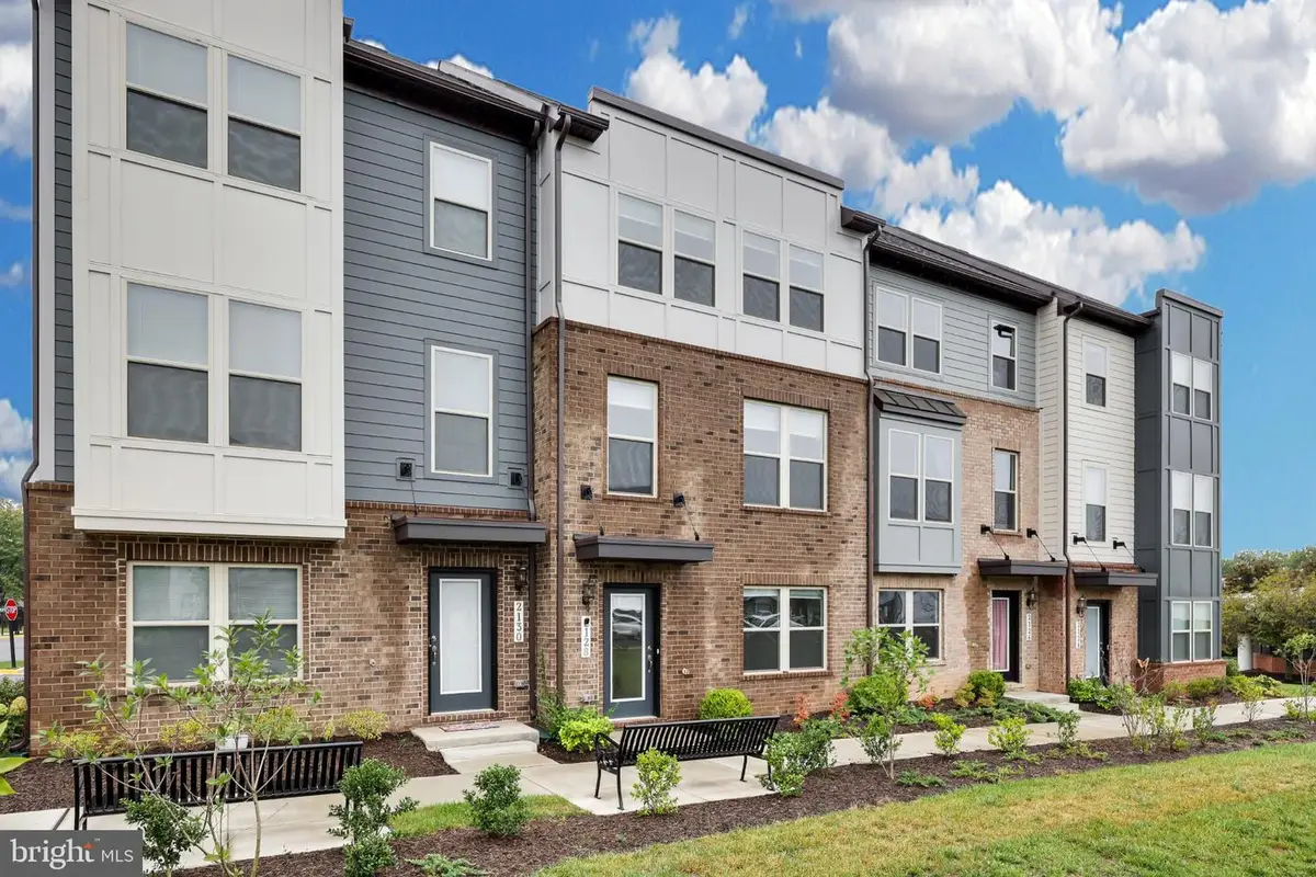 2128 Glacier Rd, Herndon, VA 20170 - #1