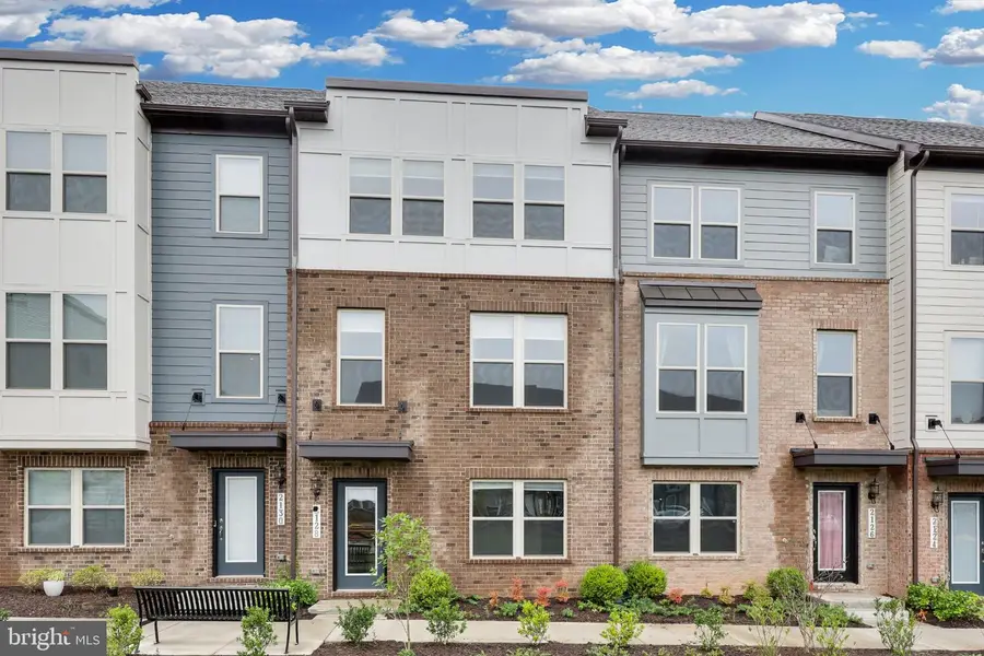 2128 Glacier Rd, Herndon, VA 20170 - #2