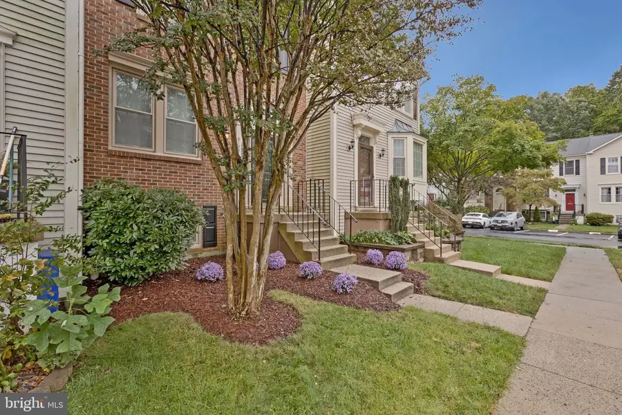 6133 Joust Ln, Alexandria, VA 22315 - #3