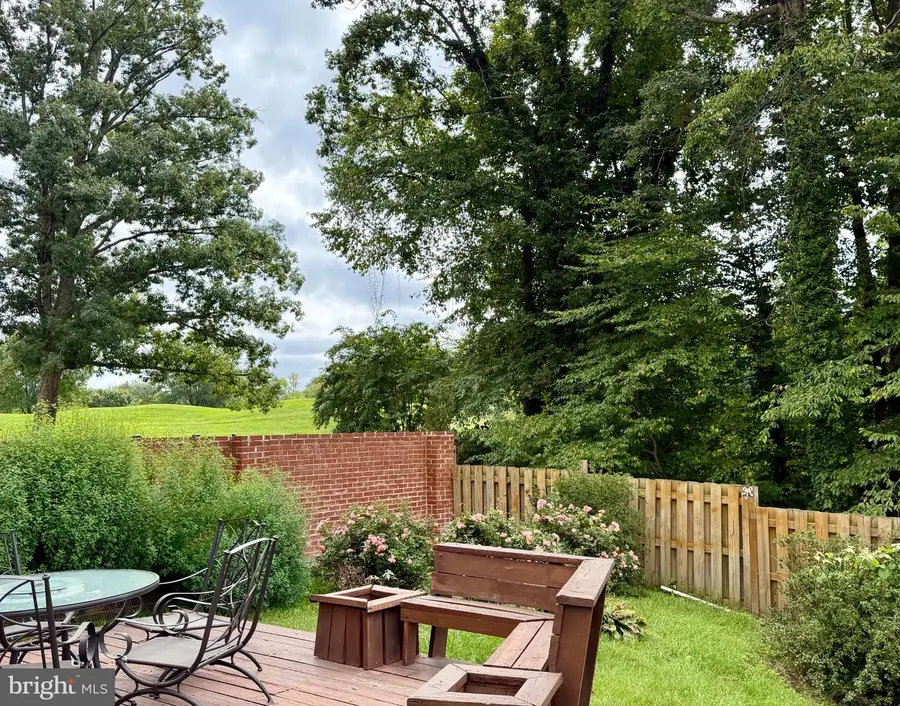 8261 Taunton Pl, Springfield, VA 22152 - #2