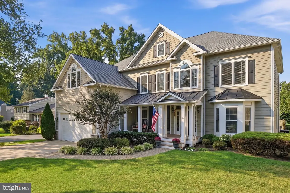 914 Plum St Sw, Vienna, VA 22180 - #1