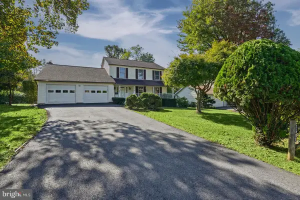 7315 Farr St, ANNANDALE, VA 22003