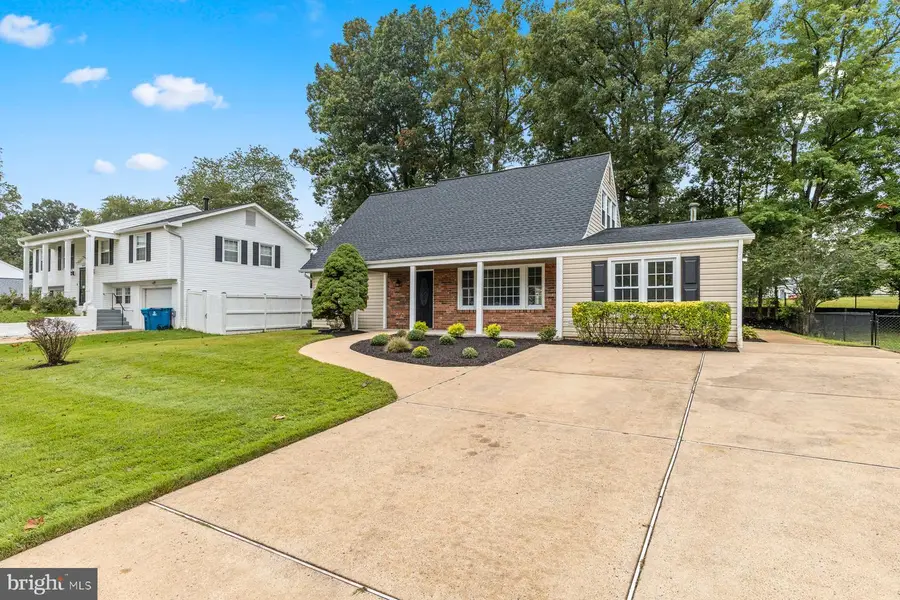 13117 Melville Ln, Fairfax, VA 22033 - #2