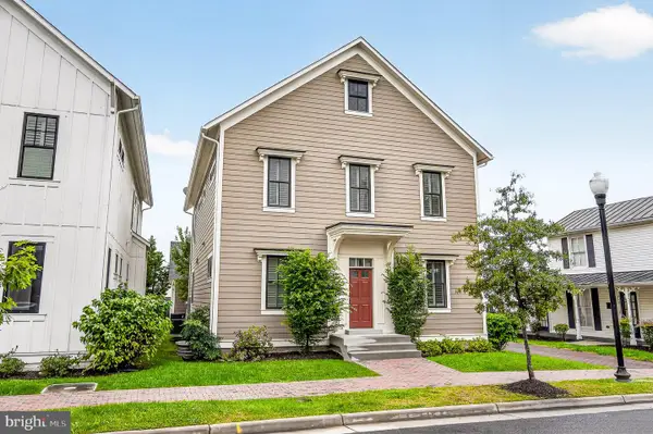643 Jefferson St, HERNDON, VA 20170
