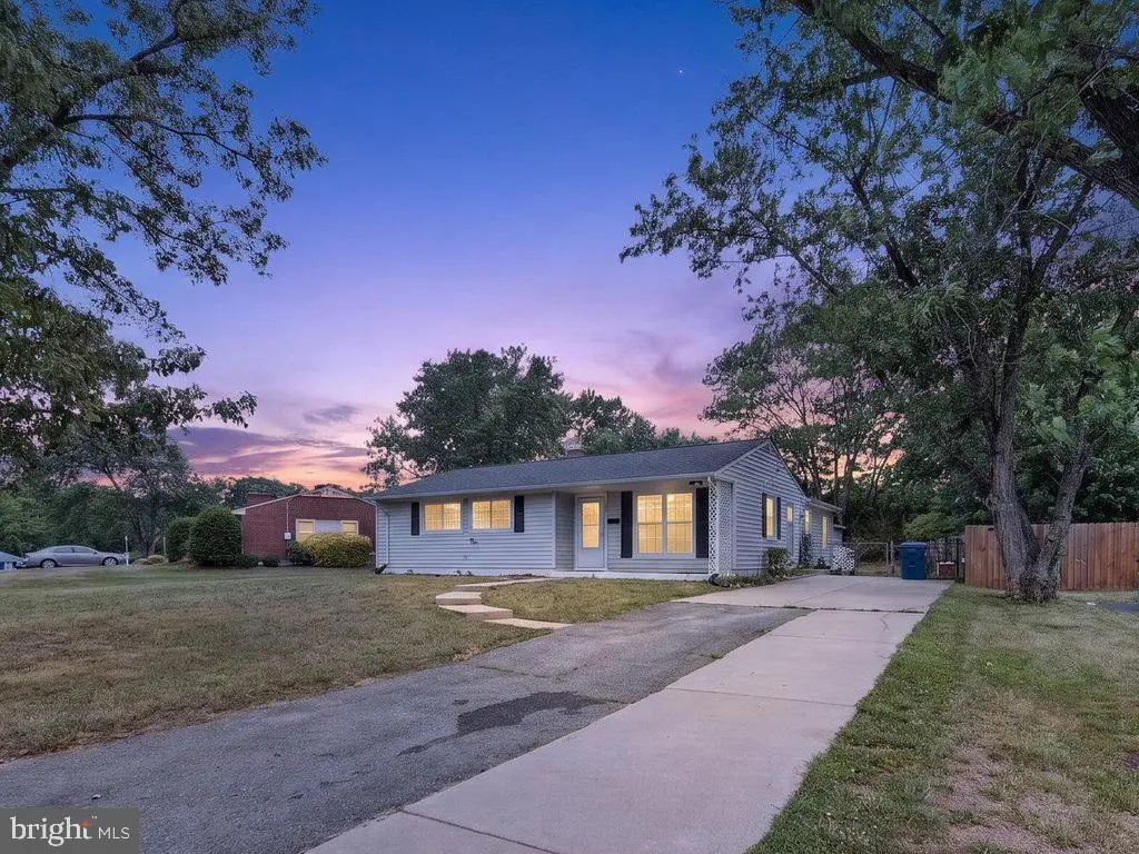 4906 Upland Dr, Alexandria, VA 22310 - #1