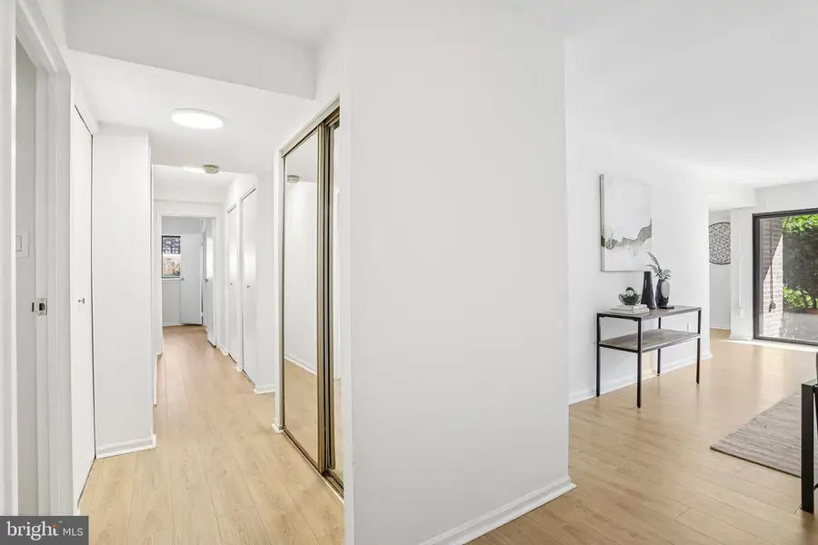 9731 Kings Crown Ct #1, Fairfax, VA 22031 - #2