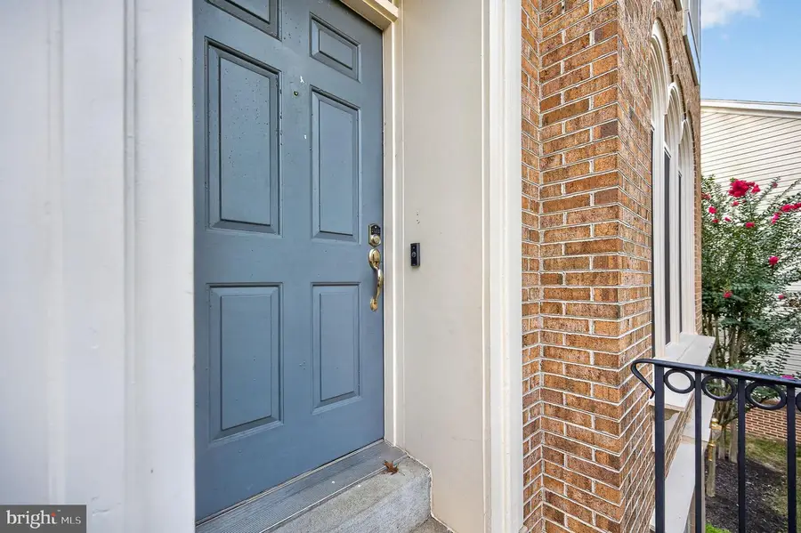11774 Valley Ridge Cir, Fairfax, VA 22033 - #2