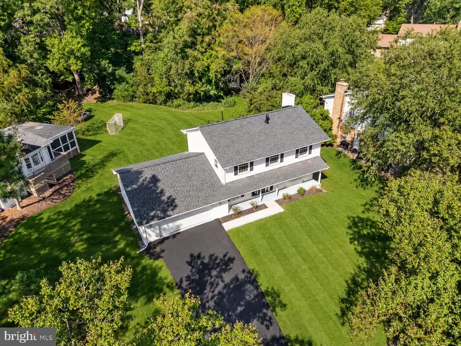 2308 Creek Dr, Alexandria, VA 22308 - #2