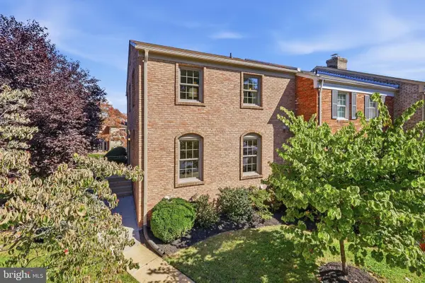 3171 Stonehurst Dr, FAIRFAX, VA 22031