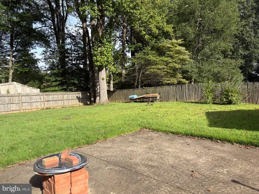 1214 Ross Dr Sw, Vienna, VA 22180 - #3