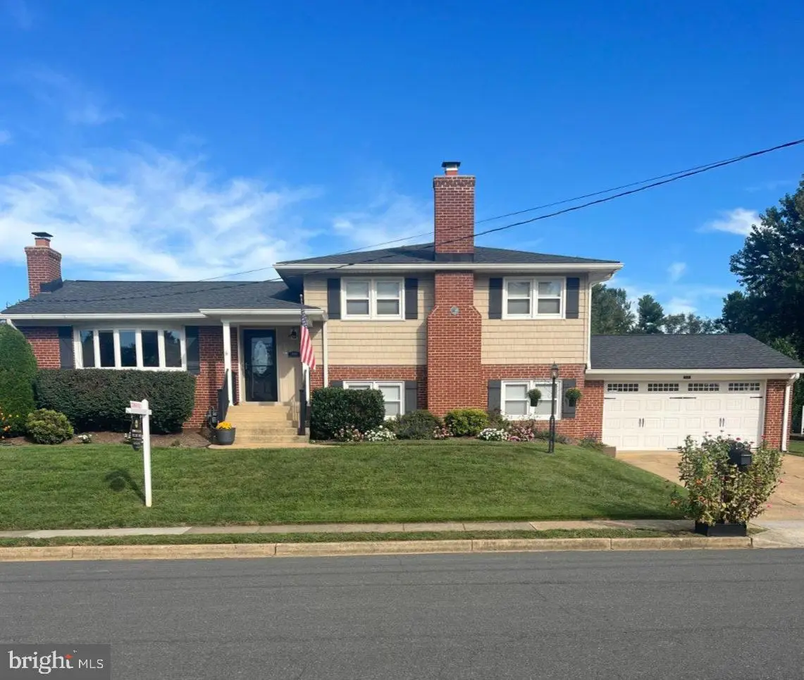 1000 Westwood Dr Ne, Vienna, VA 22180 - #1
